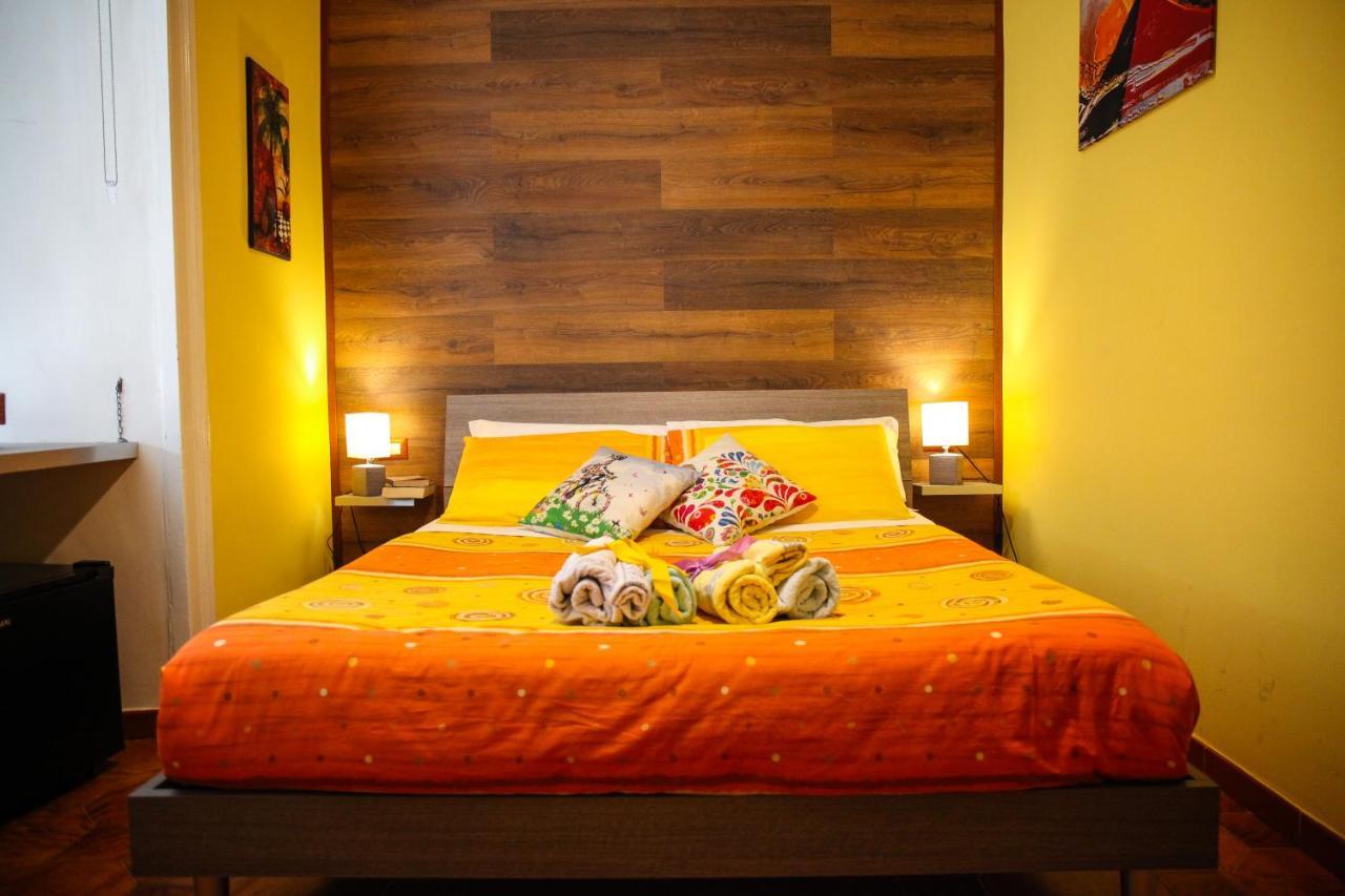 Non Ci Resta Che Napoli Bed & Breakfast Eksteriør bilde